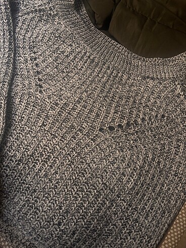 Trendyol & Milla Oversize delikli kazak
