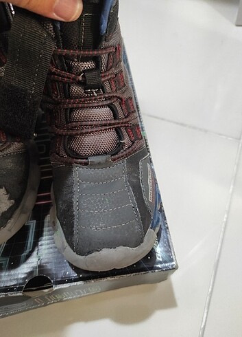 31 Beden gri Renk Skechers 31 numara bot