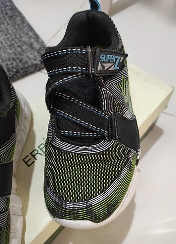 Skechers Skechers 31 numara ayakkabı