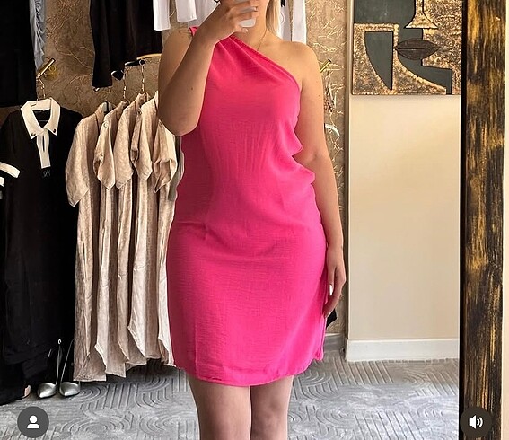 Pembe Elbise