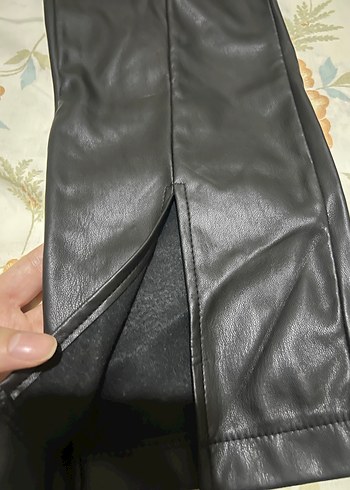 Siyah Deri Kadın Düz Paça Pantolon - Görsel 3