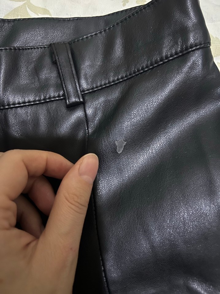 Siyah Deri Kadın Düz Paça Pantolon - Görsel 5