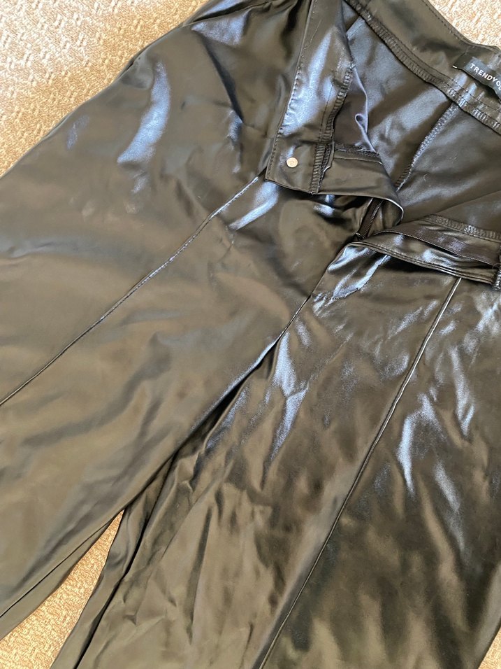 Drapeli Siyah Kadın deri Pantolon - Görsel 4