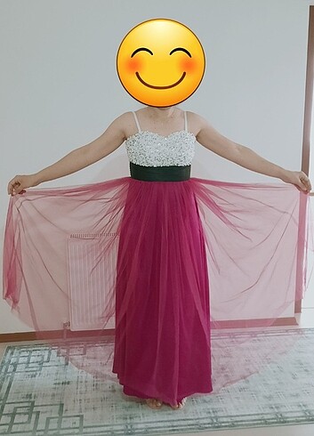 Pembiş abiye