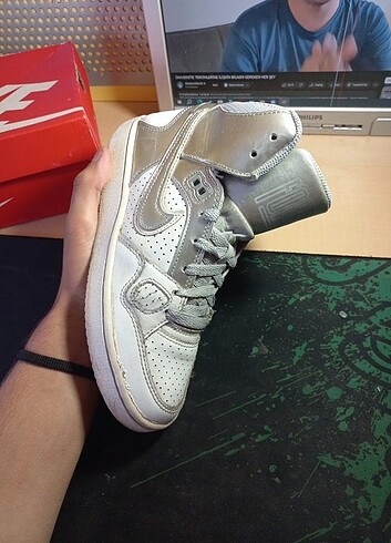 37,5 Beden beyaz Renk Nike Son of Force Mid Metallic silver