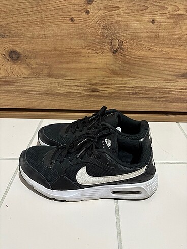 38 Beden Nike spor ayakkabı