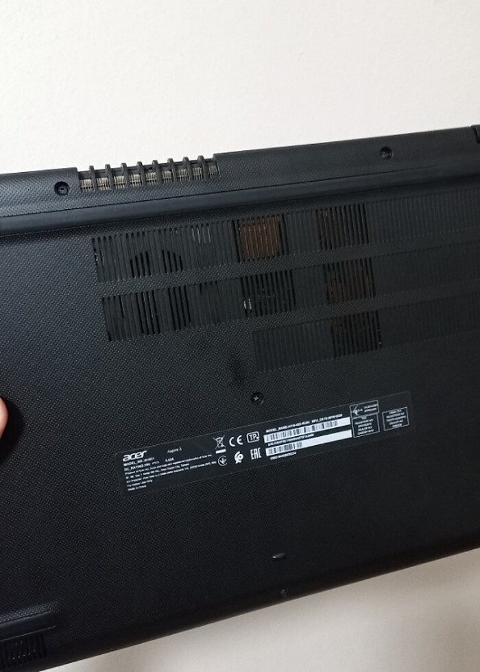 Acer Aspire 3 A315-42G Ryzen 5 3500U 16 GB Ram 1 Tb SSD Radeon 3 - Görsel 4