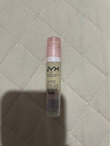 Nyx bare with me 01 fair kapatıcı