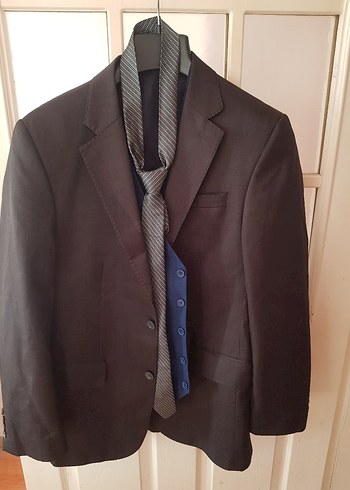 Gri Düğmeli Erkek Ofis Takım Elbise