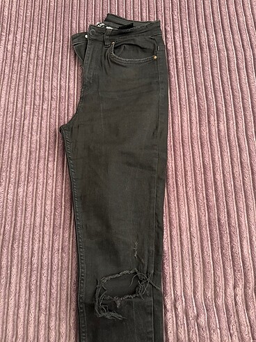 Siyah kot pantolon