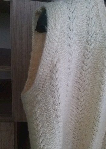 Beyaz V Yaka Örgü Kolsuz Kadın Yelek - Görsel 6