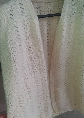 Beyaz V Yaka Örgü Kolsuz Kadın Yelek - Görsel 4