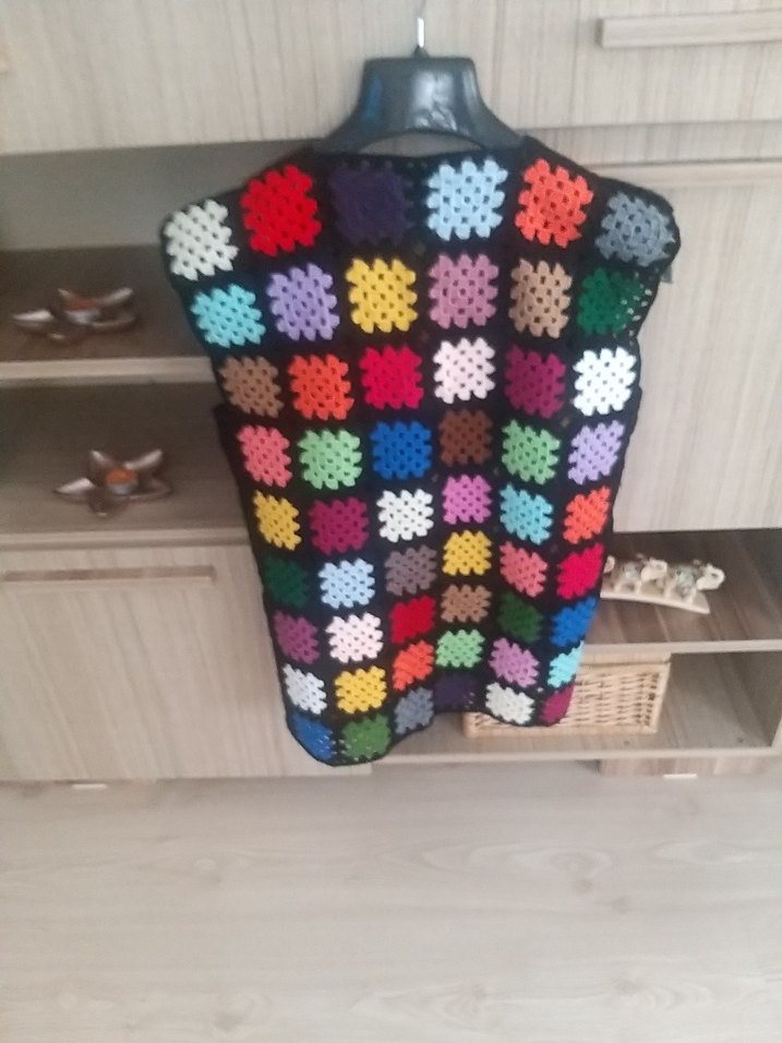 Çok Renkli Örgü Bohem Yelek - Görsel 3