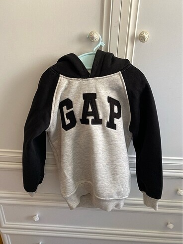 GAP hoodie