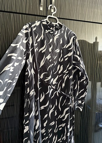 HİÇ GİYİLMEMİŞ ELBİSE YEPYENİ - Görsel 3