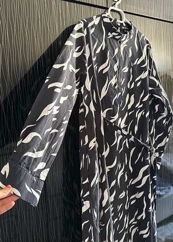 HİÇ GİYİLMEMİŞ ELBİSE YEPYENİ - Görsel 2