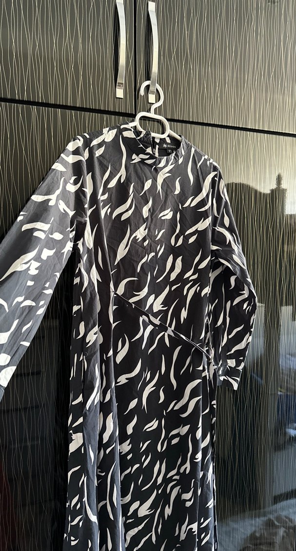 HİÇ GİYİLMEMİŞ ELBİSE YEPYENİ - Görsel 3