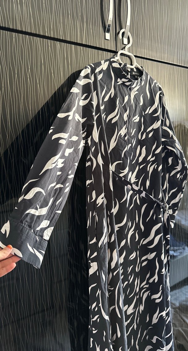 HİÇ GİYİLMEMİŞ ELBİSE YEPYENİ - Görsel 2