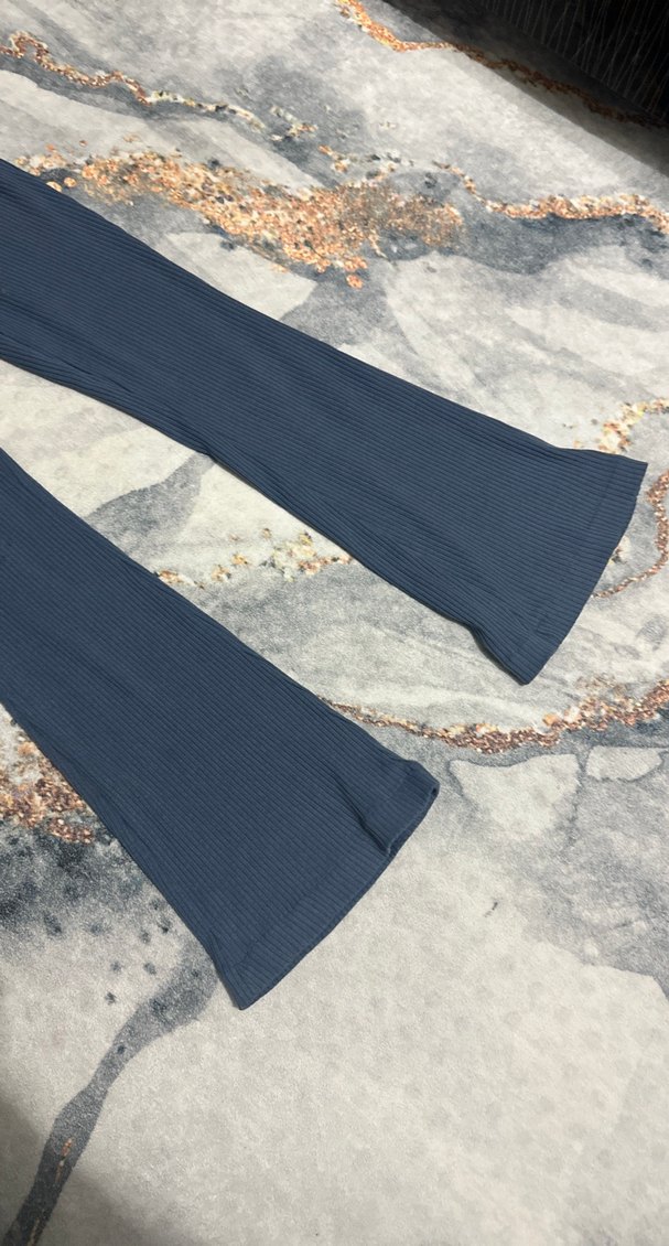 Kadın Mavi Pilili İspanyol Paça Pantolon - Görsel 3