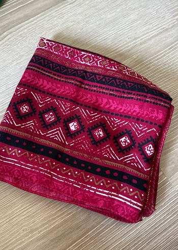 Beden bordo Renk EŞARP YAZMA GİBİ Bordo Bohem Desenli Kadın Fular