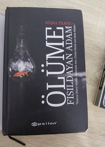 Kibrit Çöpü Mezarlığı ve Ölüme Fısıldayan Adam Kitap - Görsel 2