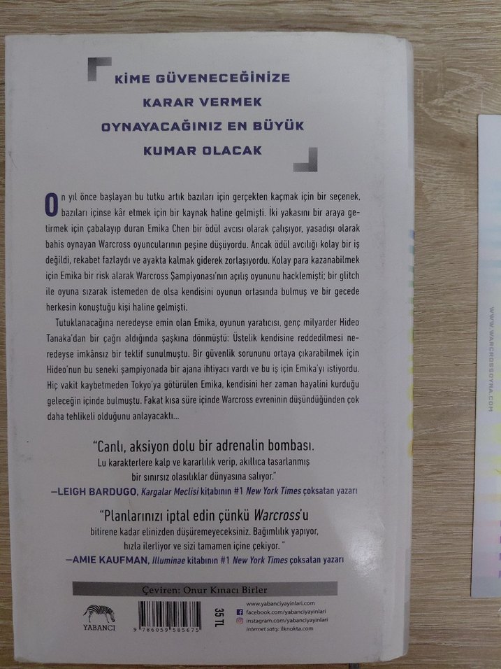 Warcross Marie Lu Kitap - Görsel 3