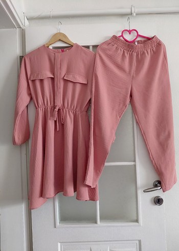 Pembe Uzun Kadın Takım Elbise