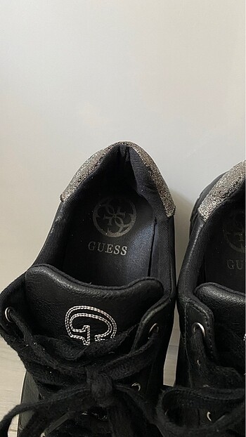 40 Beden siyah Renk Guess spor ayakkabı
