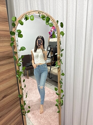 Dizi yırtık pantolon