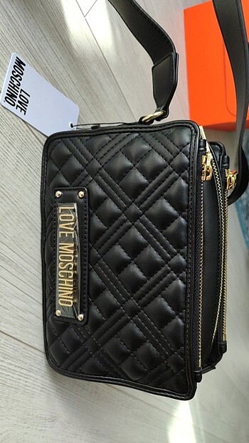 Çanta LOVE MOSCHINO