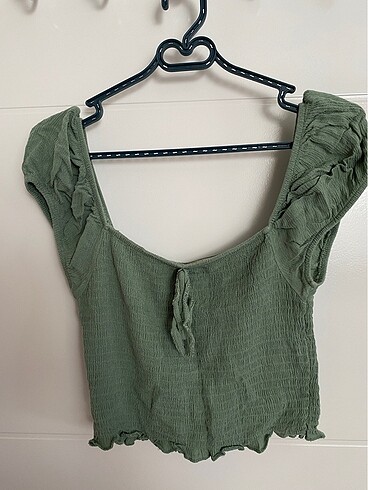 Pull and bear crop