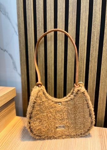 Kürk Detaylı Kahverengi Örgü Kadın Çanta - Görsel 4