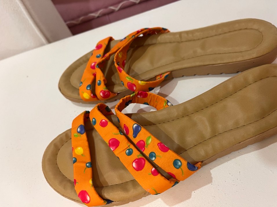 Renkli Bağcıklı Kadın Dolgu Topuk Terlik - Görsel 2