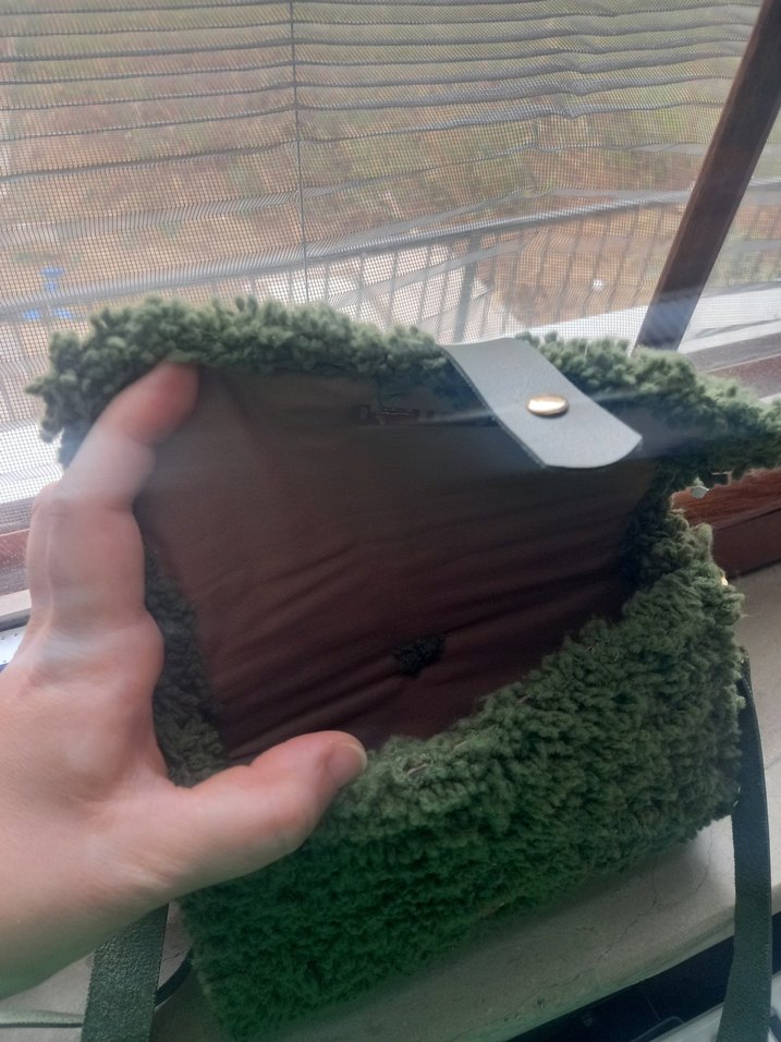 Yeşil Örgü Kumaşlı Tokalı Kadın Çanta - Görsel 4