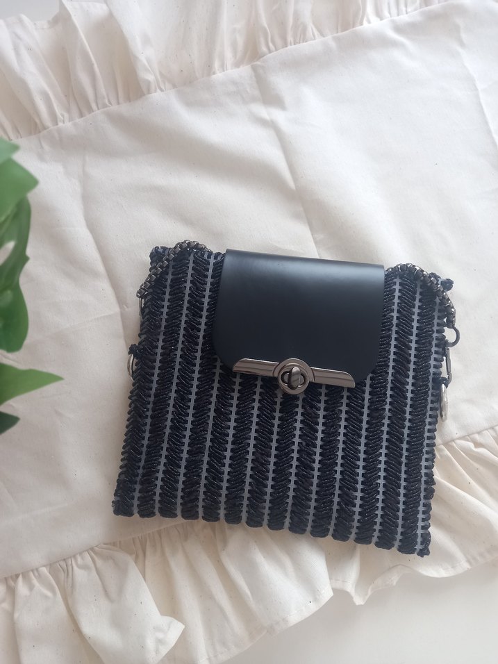 Siyah Zebra Desenli Kadın Çanta - Görsel 2