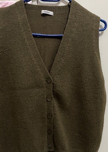 Kadın Kahverengi V Yaka Düğmeli Yün Hırka - Görsel 2