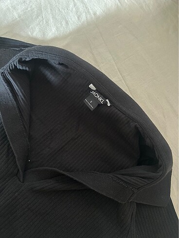 s Beden siyah yakalı crop