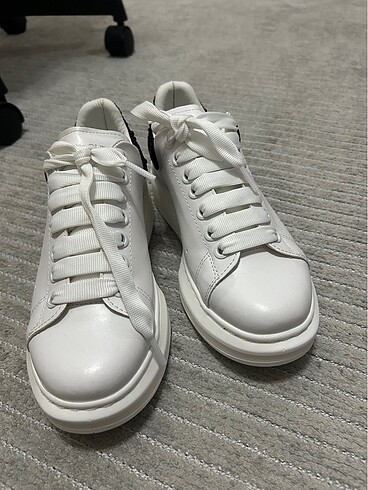 Alexander McQueen Alexander McQueen taşlı model