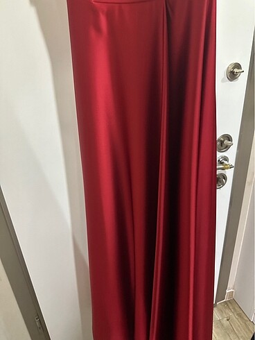 Kırmızı abiye - Görsel 6