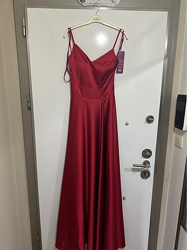 Kırmızı abiye - Görsel 11