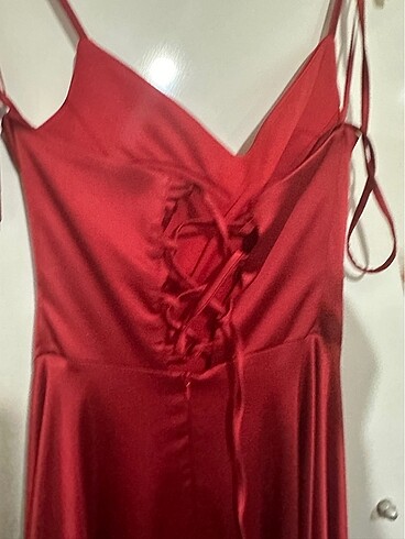 Kırmızı abiye - Görsel 13