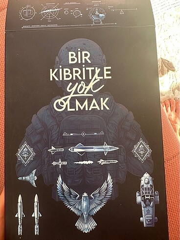 BİR KİBRİTLE YOK OLMAK I&II CİLTLİ - Görsel 10