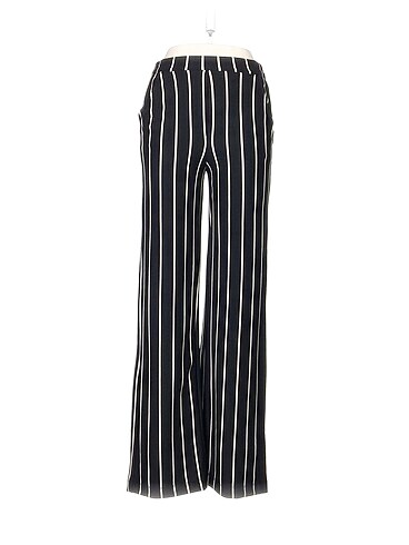 Bershka Kumaş Pantolon %70 İndirimli.