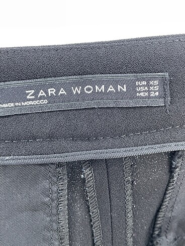 xs Beden siyah Renk Zara Kumaş Pantolon %70 İndirimli.