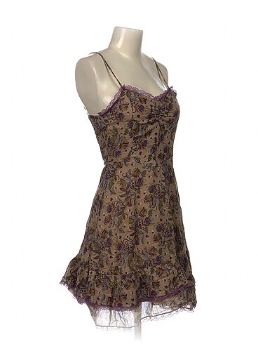 Batik Batik Kısa Elbise %70 İndirimli.