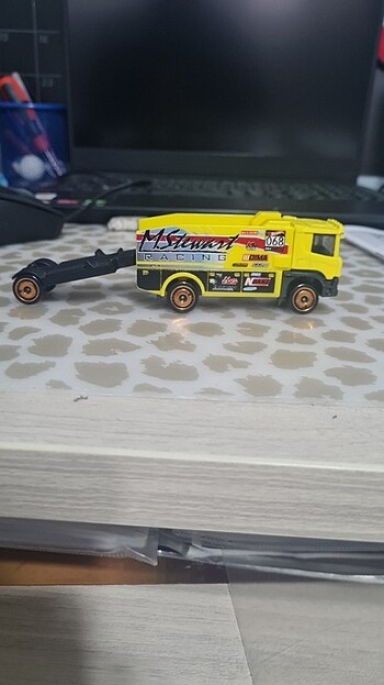  Beden Hot wheels 