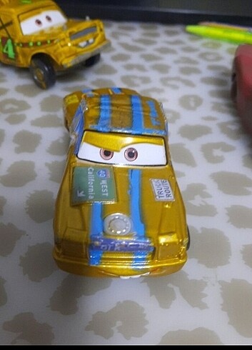  Beden Renk Mcqueen 