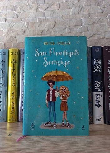 Sarı Puantiyeli Şemsiye 