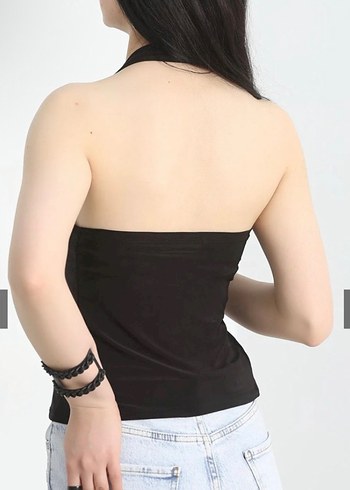 Siyah V Yakalı Gotik Kadın Atlet - Görsel 2