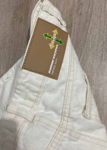 Beyaz Kadın Regular Fit Midi Kot Pantolon - Görsel 4